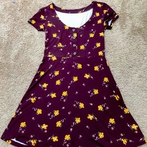 Floral shirt sleeve dress with buttons